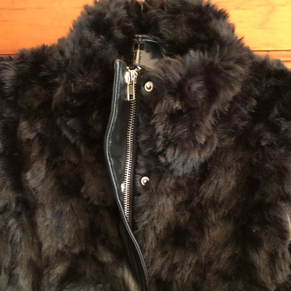 Faux Fur Vest - Picture 2 of 2